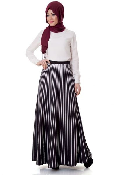 Tesettür Modellerde Çizgili Etek 
