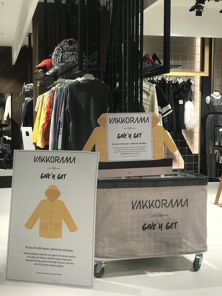vakkorama_give_n_get_a_coat