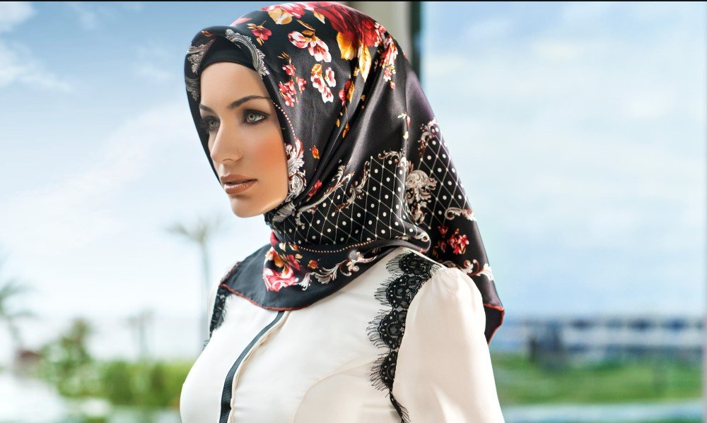 armine eşarp