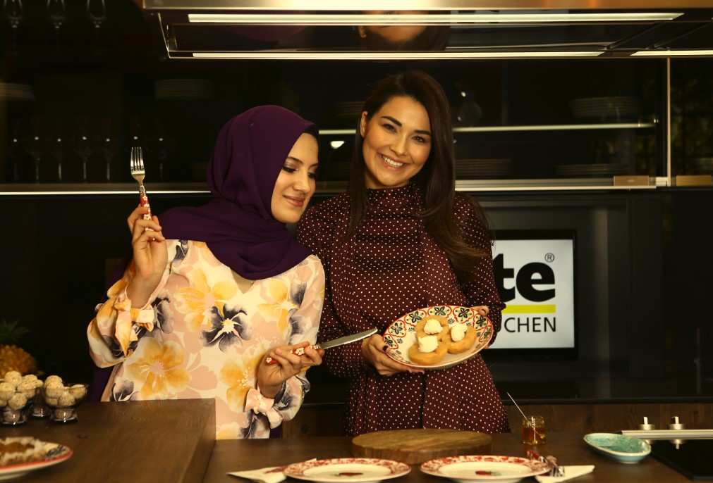 Gizem Hatipoğlu röportajı- Aysha Mart Sayısı